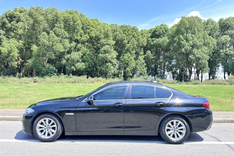 Used BMW 5 Series 2014 520i Elegant Edition
