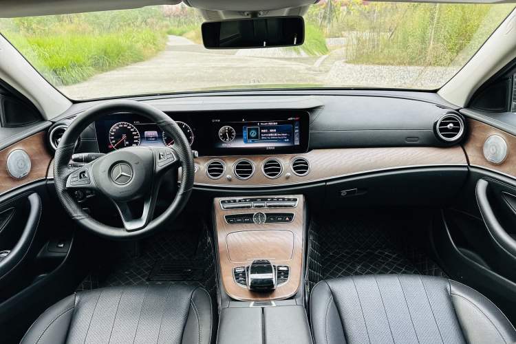 Used Mercedes-Benz E-Class 2018 Facelift E 300 L Luxury Edition
