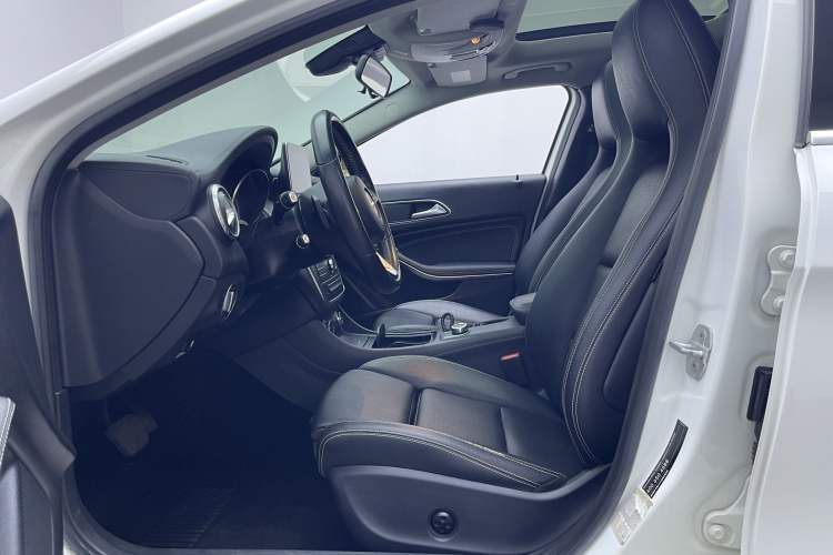 Used Mercedes-Benz GLA 2016 GLA 200 Fashion Model