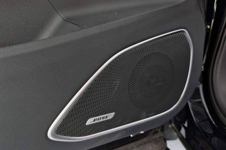 Used Hongqi HS5 2026 Model 2.0T Two-Wheel Drive Qi Xiang Pro Edition