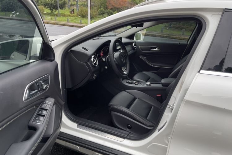 Used Mercedes-Benz GLA 2017 GLA 200 Fashion Model