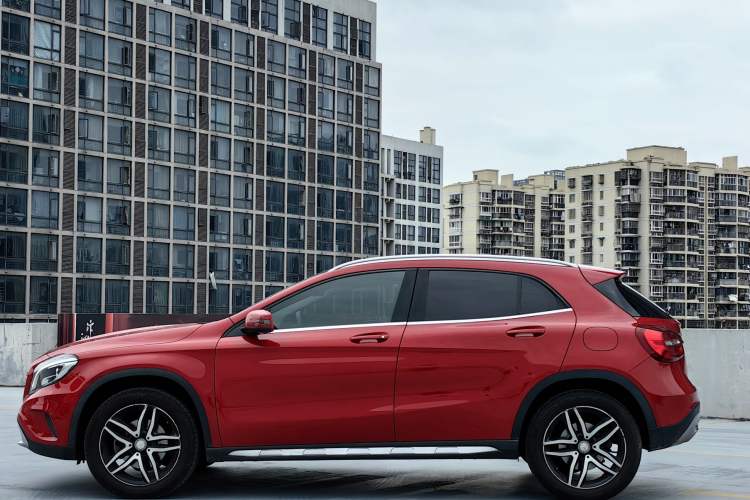 Used Mercedes-Benz GLA 2015 GLA 220 4MATIC Fashion Model
