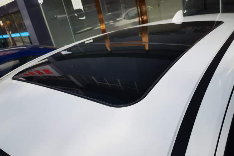 Used Honda Vezel 2017 1.8L CVT Front-Wheel Drive Pioneer Edition
