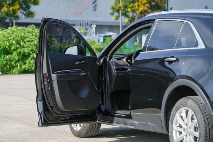 Used Cadillac XT4 2018 28T Two-Wheel Drive Tech Version
