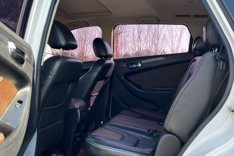 Used Dongfeng Fengon 580 2016 1.5T Manual Luxury Version