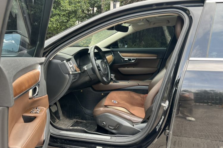 Used Volvo S90 2019 T5 Zhiyi Edition
