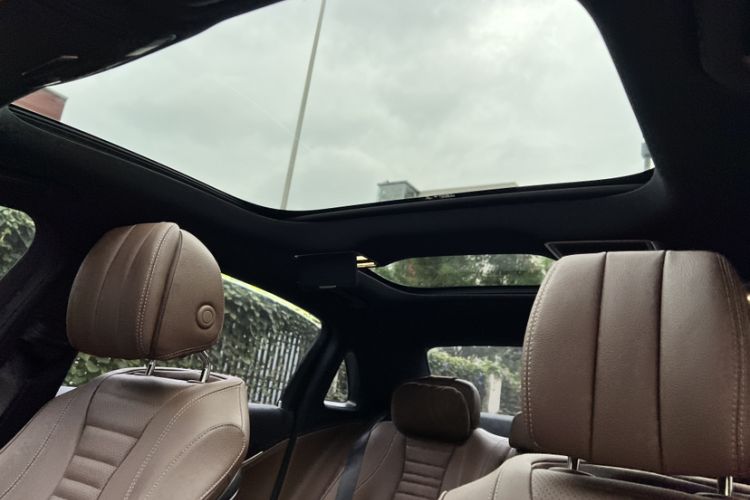 Used Mercedes-Benz E-Class 2022 Revised Version E 300 L Sporty and Stylish Edition
