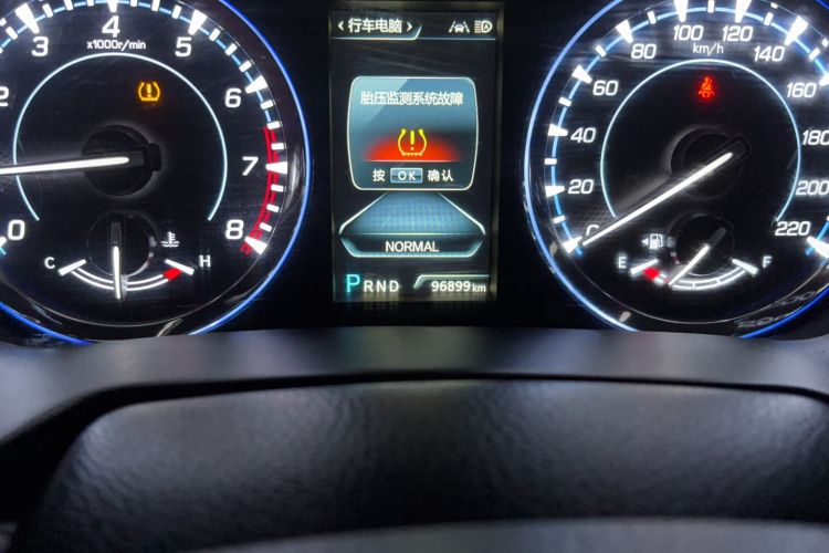 Used Changan CS95 2017 2.0T Four-Wheel Drive ZhiZun Edition
