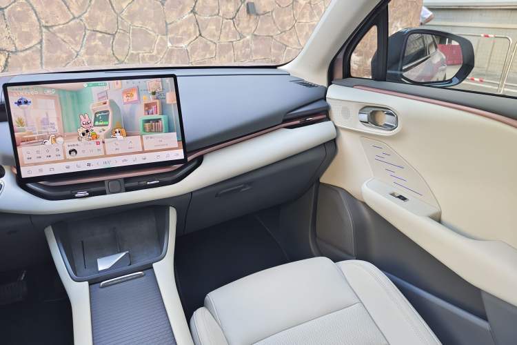 Used Lynk & Co 06 EM-P 2023 EM-P 126 Long-Range Halo
