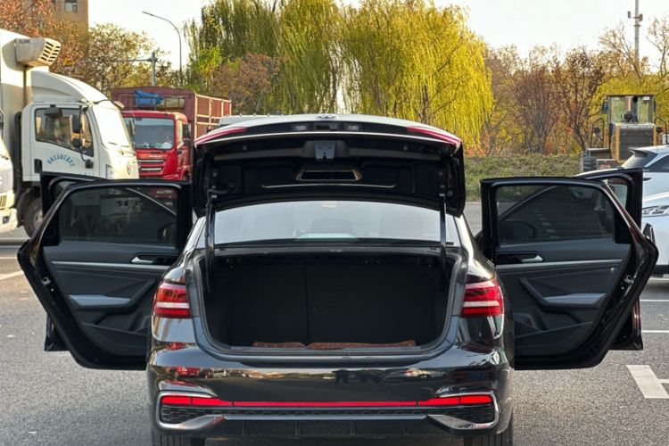 Used Volkswagen Lavida 2024 1.5L Automatic Starry Sky 5 Million Edition
