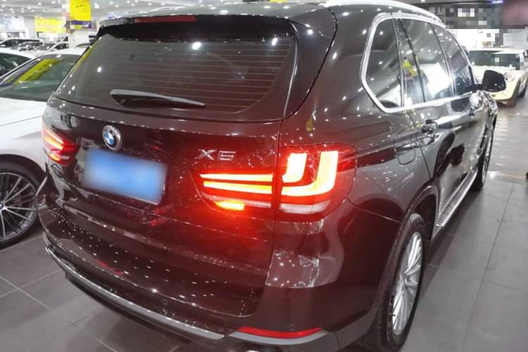 Used BMW X5 2017 xDrive28i
