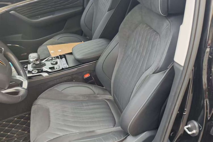 Used Hongqi HS5 2022 Facelifted Version 2.0T Smart Connect Flagship All-Wheel-Drive Edition
