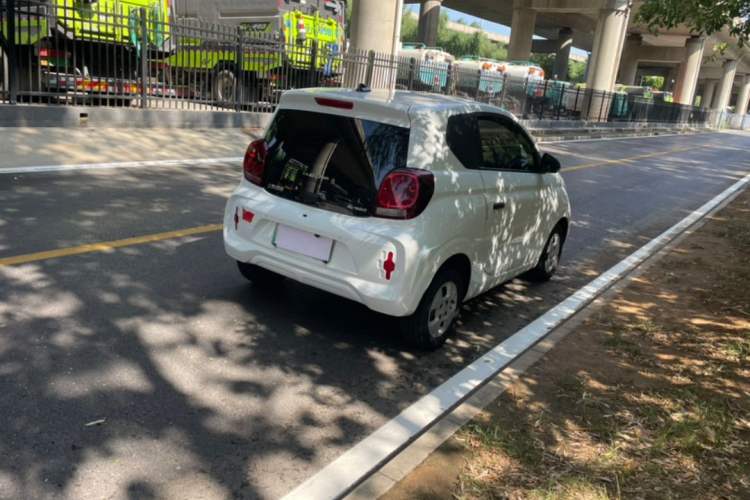 Used Roewe Clever 2021 302 km New Four-Seater Super-Efficient Version
