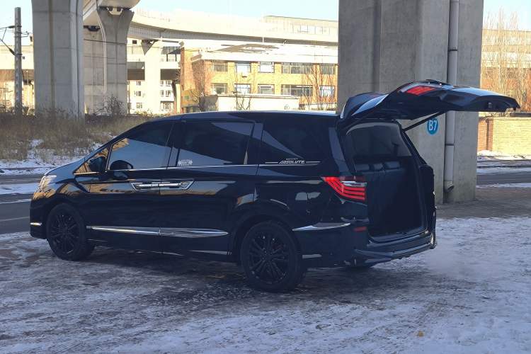 Used Honda Elysion 2016 2.4L Luxury Edition