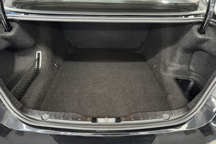 Used BMW 5 Series 2014 525Li Luxury Design Package
