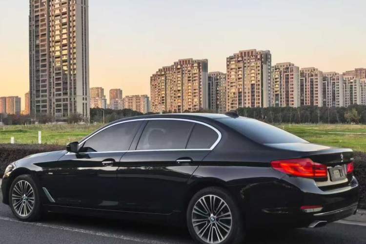 Used BMW 5 Series 2018 Facelifted 530Li Luxury Edition Premium Package