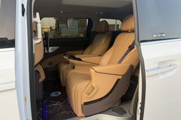 Used Denza D9 2022 DM-i 970 Four-Wheel Drive Flagship Model