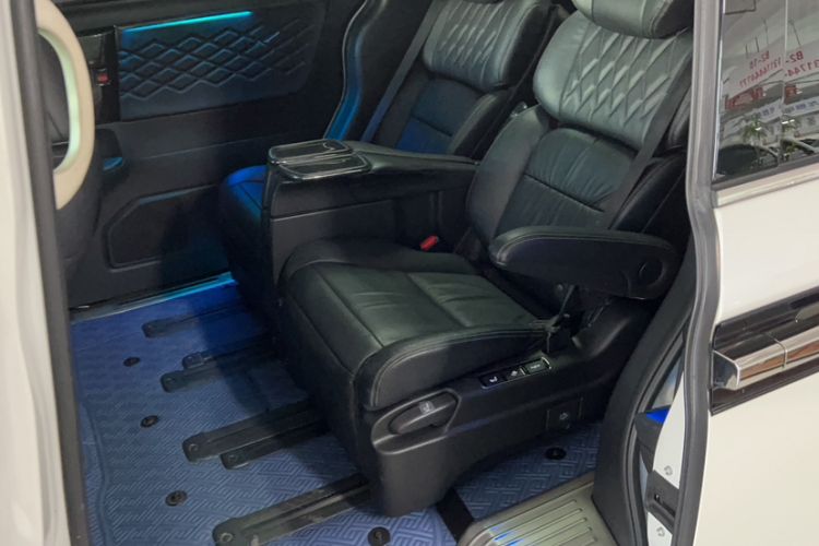 Used Honda Elysion 2019 2.0L Hybrid Comfort Edition
