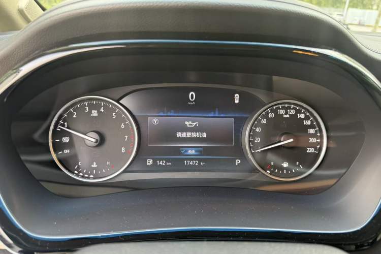 Used Buick GL8 2023 Facelifted Land Cruiser Executive Luxury Version
