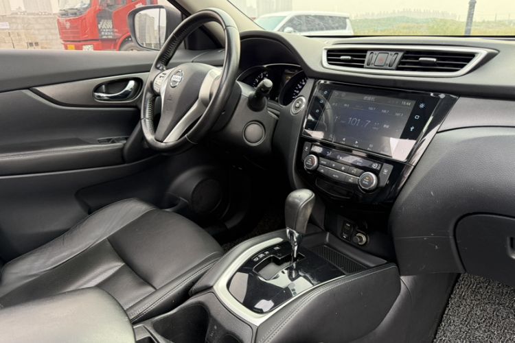 Used Nissan X-Trail 2014 2.0L CVT Comfort Edition 2WD
