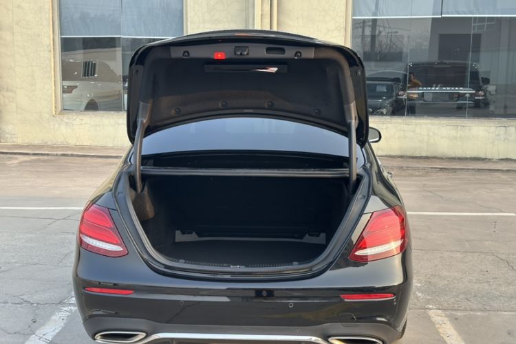 Used Mercedes-Benz E-Class 2018 Facelift E 200 L Sport Edition
