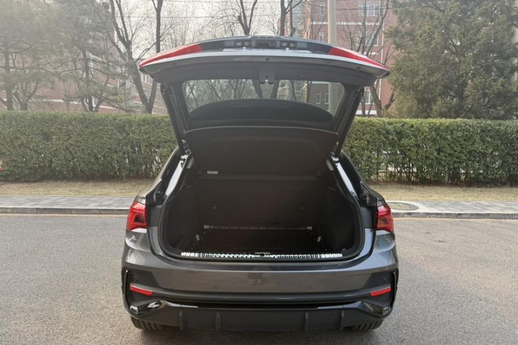 Used Audi Q3 2023 40 TFSI Fashion Dynamic Model