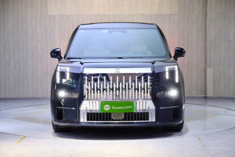 Used Zeekr 009 2022 WE Edition
