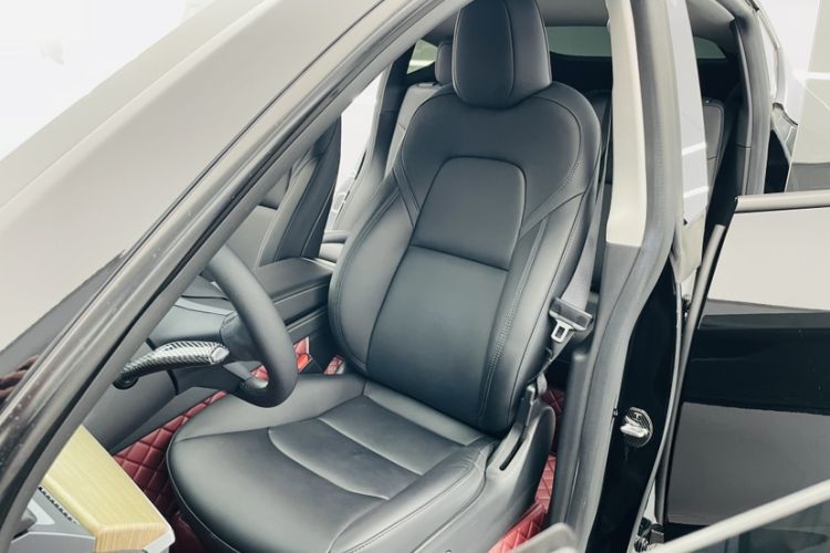 Used Tesla Model Y 2022 Rear-Wheel-Drive Version
