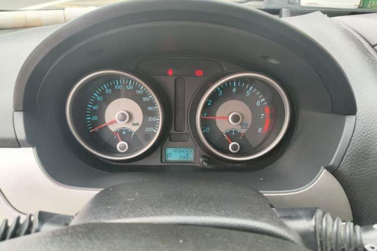 Used Buick Excelle 2013 1.5L Automatic Classic Model
