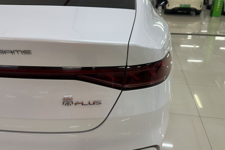 Used BYD Qin PLUS 2021 EV 400KM Luxury Model
