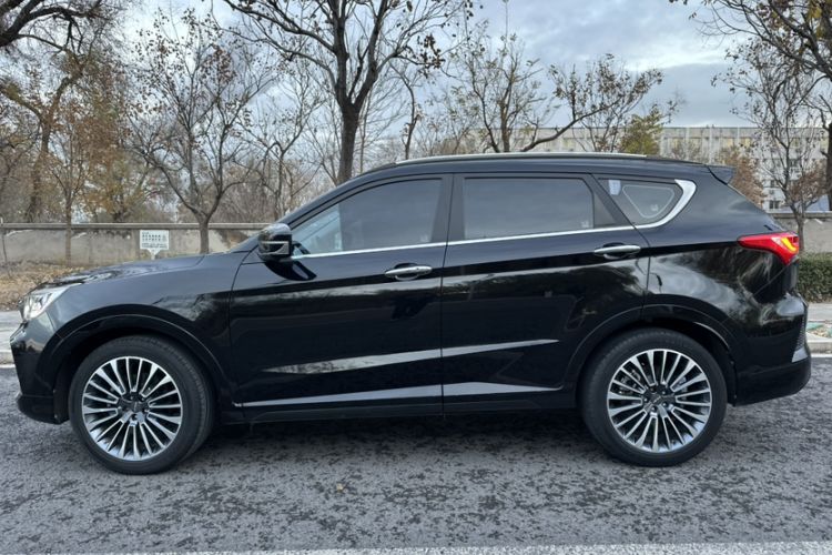 Used JETOUR X70 2020 1.5T Manual Luxury Edition 5 Seats
