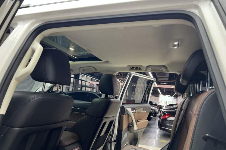 Used Haval H9 2016 2.0T Four-Wheel Drive Luxury 7-Seater
