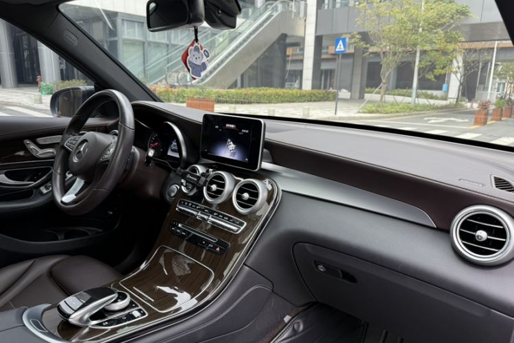 Used Mercedes-Benz GLC 2019 GLC 260 4MATIC Dynamic Edition
