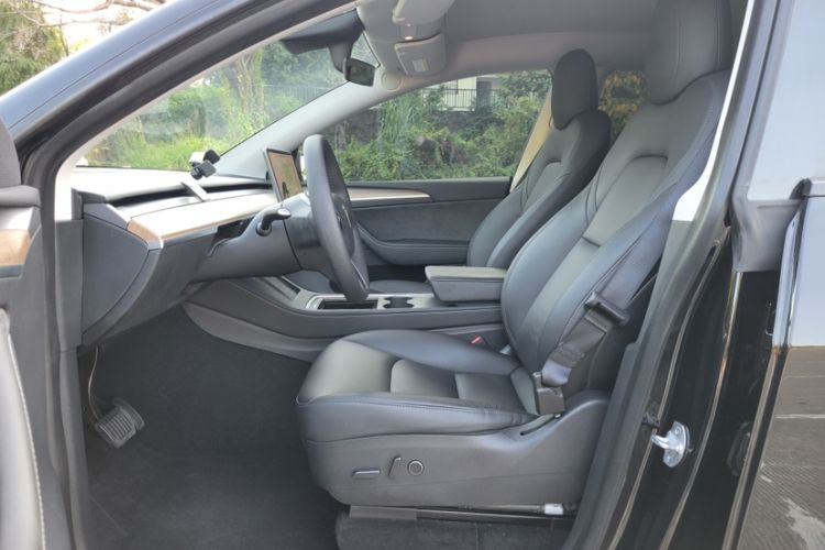 Used Tesla Model Y 2021 Standard Range Rear-Wheel Drive Version