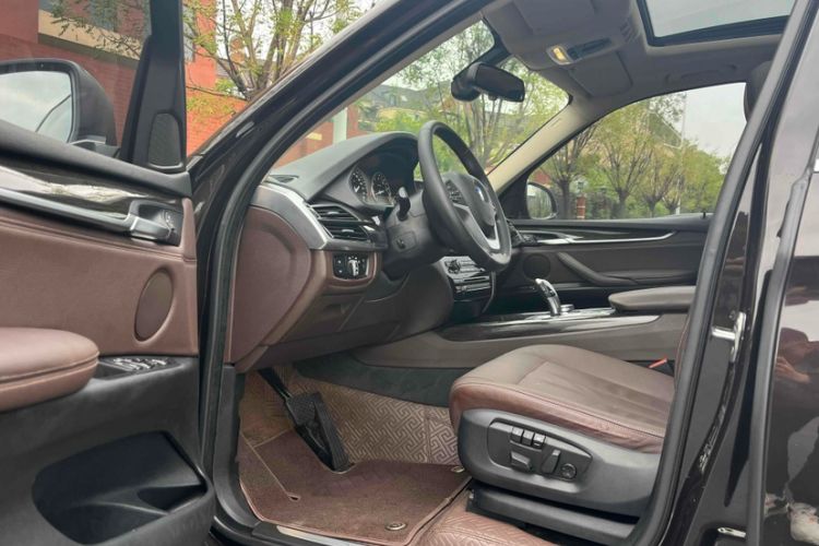 Used BMW X5 2014 xDrive35i Leading Model
