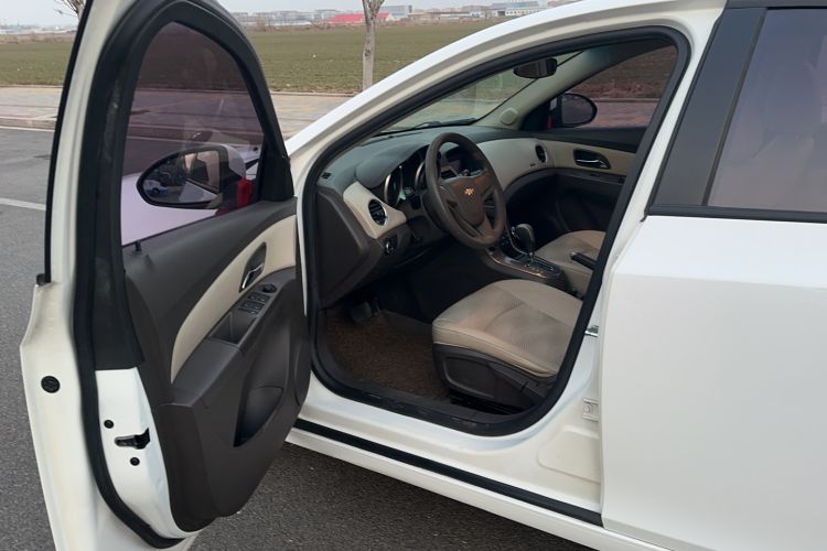 Used Chevrolet Cruze 2015 1.5L Classic SE AT