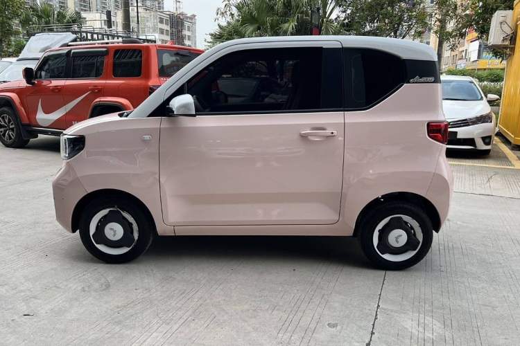 Used Wuling Hongguang MINIEV 2022 Macaron Fashion Model Lithium Iron Phosphate
