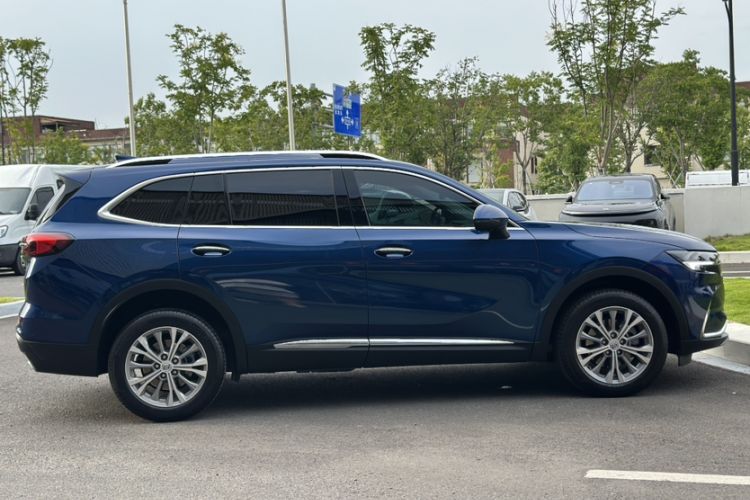 Used Buick Envision 2023 Encore Plus 652T Five-Seat Luxury Model
