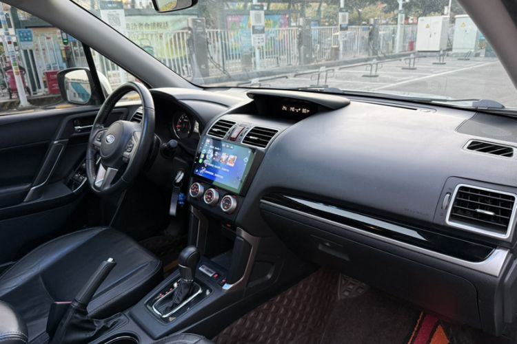 Used Subaru Forester 2016 2.0i Fashion Navigation Edition
