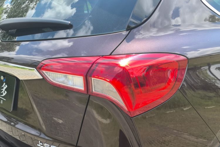 Used Buick Envision 2018 20T Two-Wheel-Drive Elite Model
