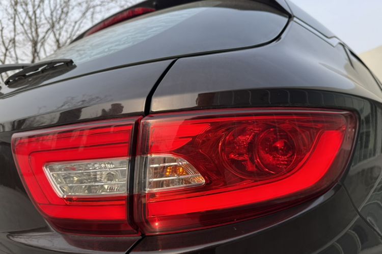 Used Soueast DX7 2018 1.5T Automatic Luxury Model
