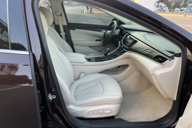 Used Buick LaCrosse 2019 28T Avenir
