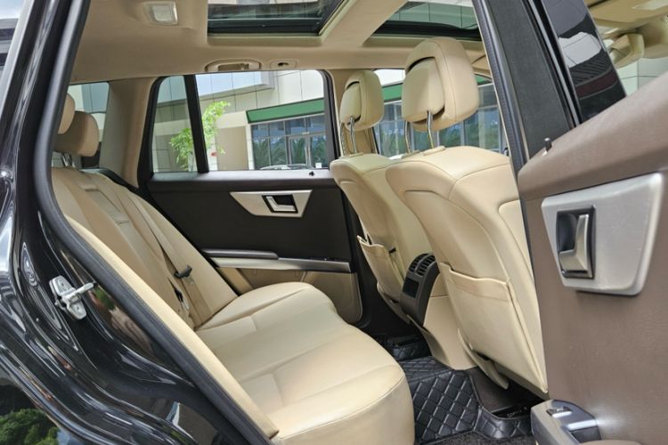 Used Mercedes-Benz GLK-Class 2013 Facelift GLK 300 4MATIC Fashion Edition
