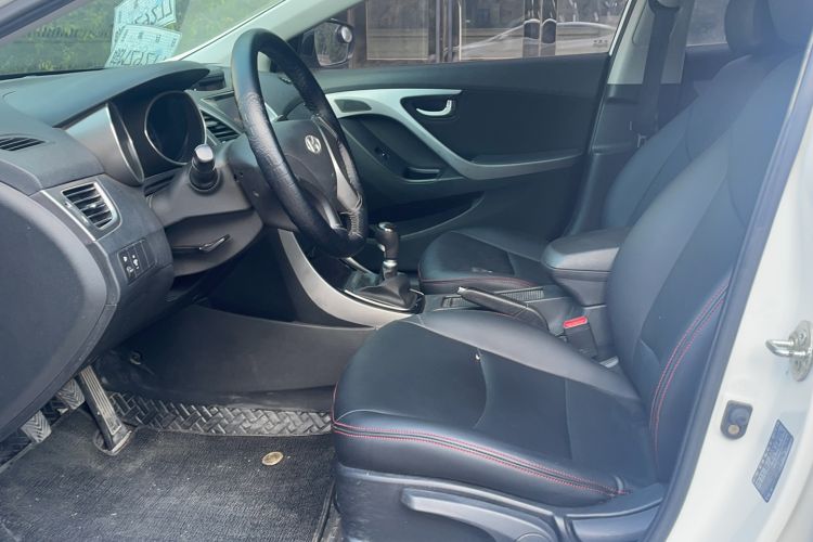 Used Hyundai Elantra 2016 1.6L Manual Prestige Edition
