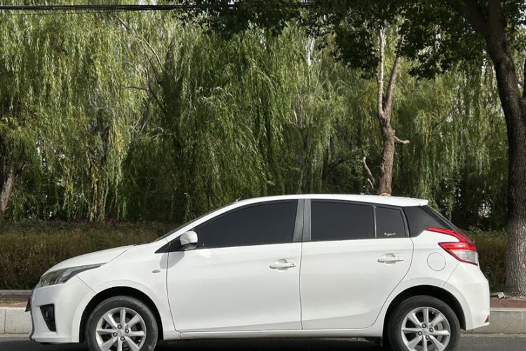 Used Toyota YARiS L 2015 1.5G Automatic Xuan Dong Sunroof Special Edition
