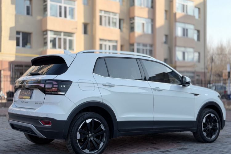 Used Volkswagen Tacqua 2021 200TSI DSG JoyConnect Edition
