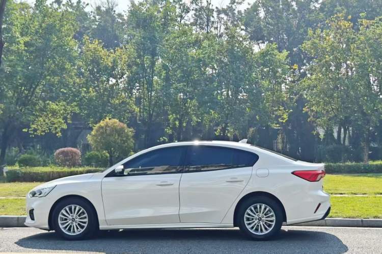 Used Ford Focus 2020 Sedan EcoBoost 180 Automatic Trend Edition