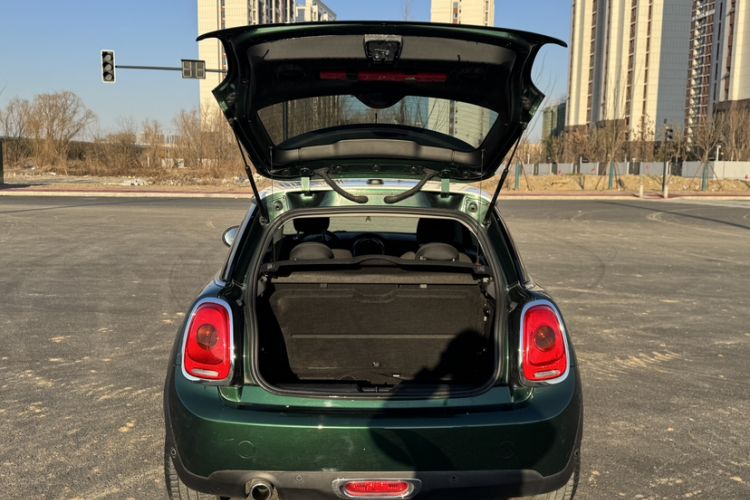 Used MINI MINI 2016 1.5T COOPER
