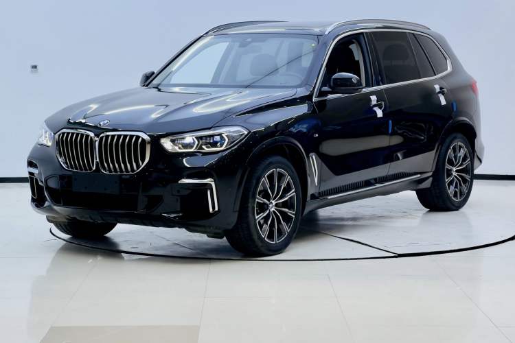 Used BMW X5 2022 Restyled xDrive 30Li Luxury Version M Sport Package