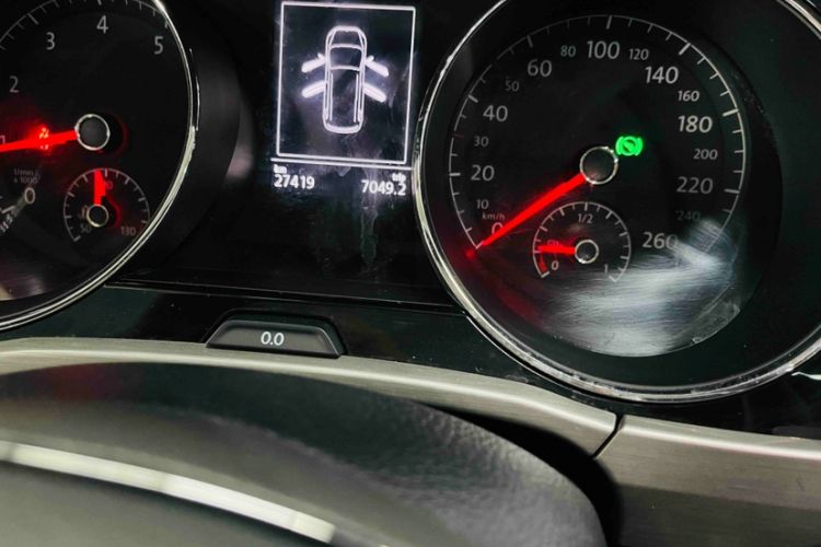 Used Volkswagen Touran 2018 Volkswagen Touran L 280TSI DSG Comfort Edition 7 Seats China VI Standard
